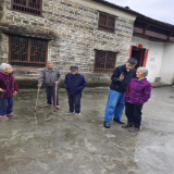 三都镇流华湾村:上门认证暖人心 服务老人零距离