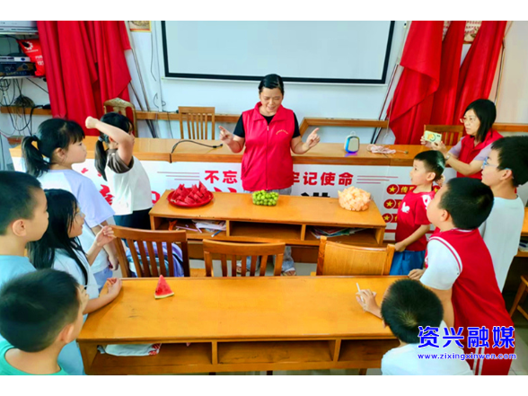 唐洞街道晋兴路社区：爱心托管 点亮孩子暑期时光 