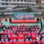 滁口镇:爱心暖校园 助学促成长