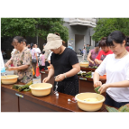 东江街道福山路社区：粽叶飘香迎端午 文明实践暖民心