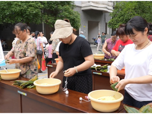 东江街道福山路社区：粽叶飘香迎端午 文明实践暖民心