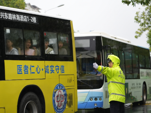 市公安交通管理局：全力护航高考  守护逐梦之路