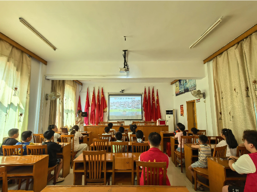 东江街道水电路社区：公益宣讲筑牢暑期安全防线 