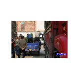 优质苗木送一线 精准帮扶暖移民