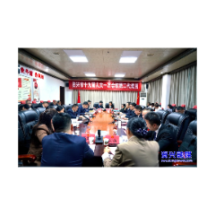 聚焦两会丨覃志名参加人大代表团分团审议