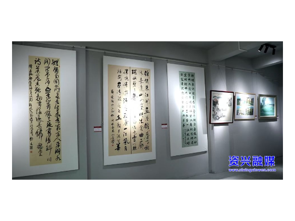 当好东道主 办好旅发会丨我市工艺美术街书画展厅完成布展