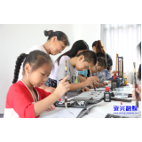 来党群中心过欢乐暑假！ 高牌村的孩子暑假有“趣”处