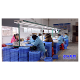 新春走基层 |集中安置点就业帮扶车间：就业就在家门口  开足马力“赶春光””