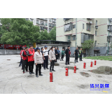 唐洞街道：消防演练进小区  