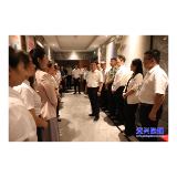 陈占华带队看望慰问市第十四次党代会代表