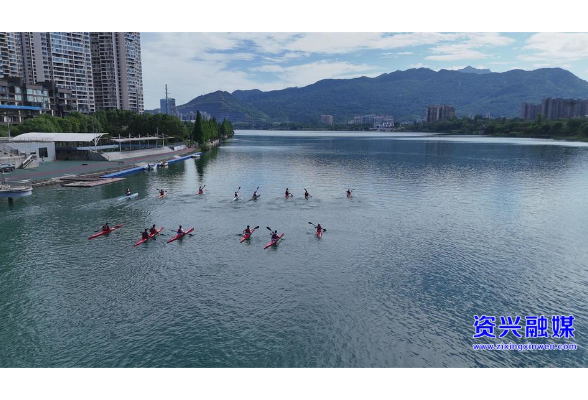 资兴代表队积极备战2025年湖南省青少年皮划艇（静水）锦标赛