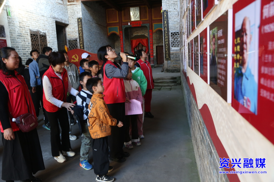 我市开展“暖心伴成长，红色润童心”主题关爱困境儿童活动