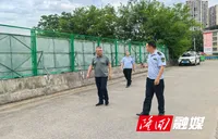 隆回县交通运输局督导检查辖区高速公路沿线路域环境