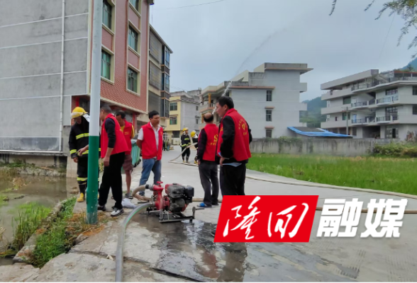 司门前镇组织开展村应急实战演练