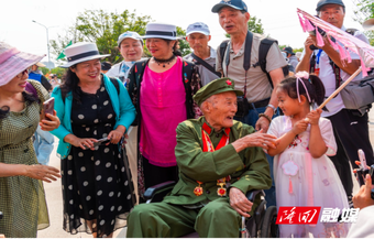 隆回县摄影家协会2025第二季《亲情》优秀作品展示（一）