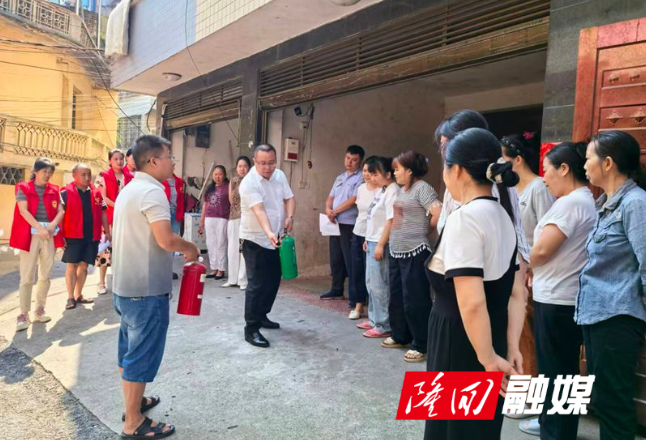 桃花坪街道应急办开展小作坊隐患排查 全力守护辖区安全