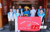 青春“三下乡”丨布匹上的“时光切片”：在瑶乡，她们用针线写日记