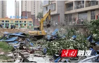 隆回：依法强制拆除城南支路九项目红线内5户违建 加快推进城镇提质改造