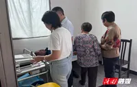 鸭田镇麻罗村联合邵阳市第二人民医院开展“一站式”健康惠民活动