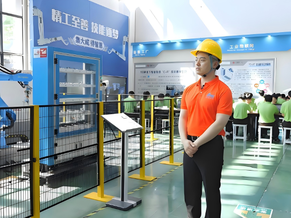 姚千里：培养技能行业“实干家”