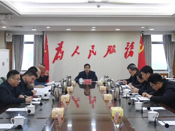 区委常委会召开会议，研究听取了这些事项