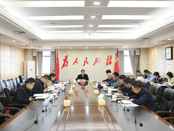 区委常委会召开会议