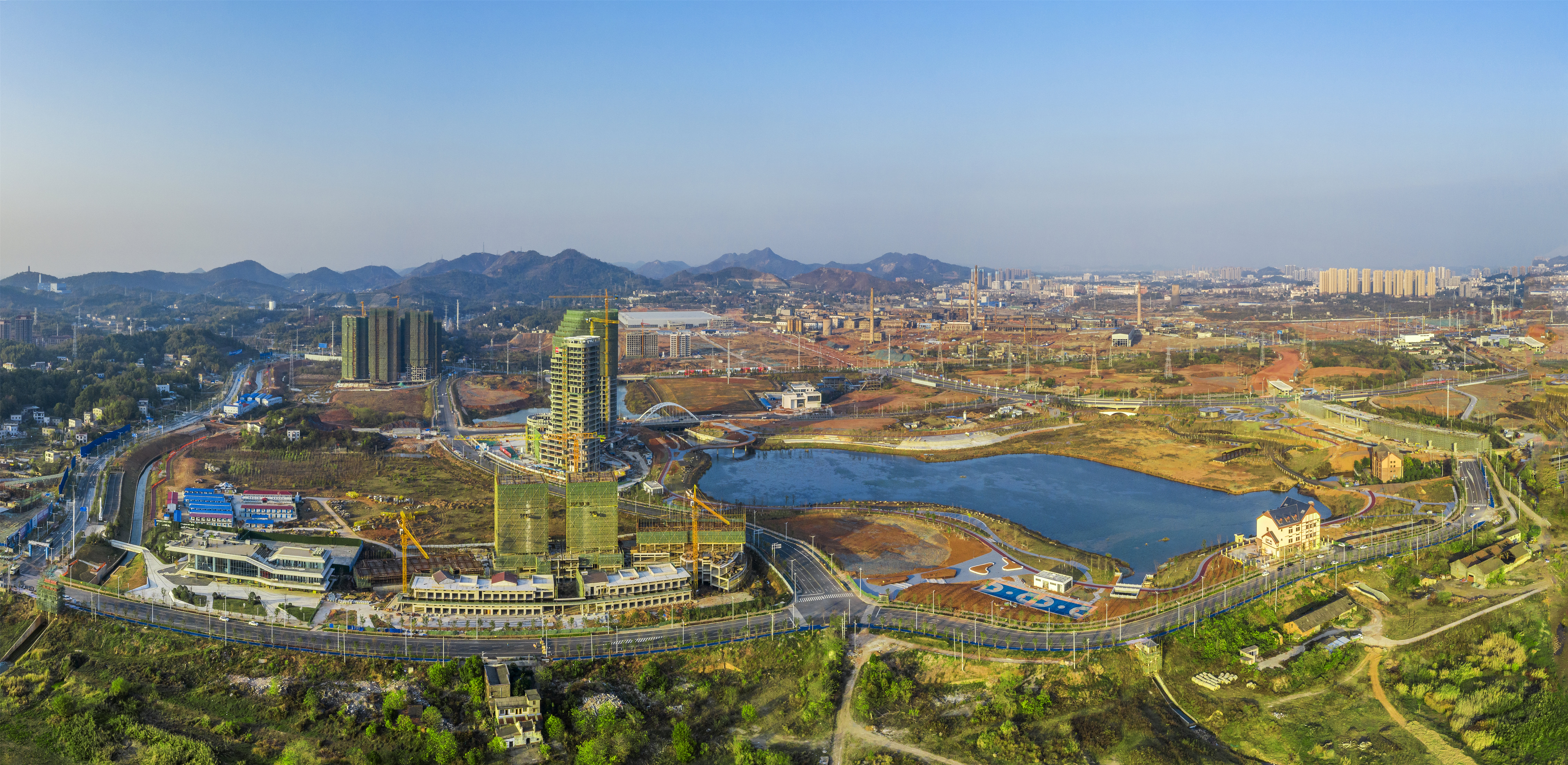 清水塘全景（小）.jpg