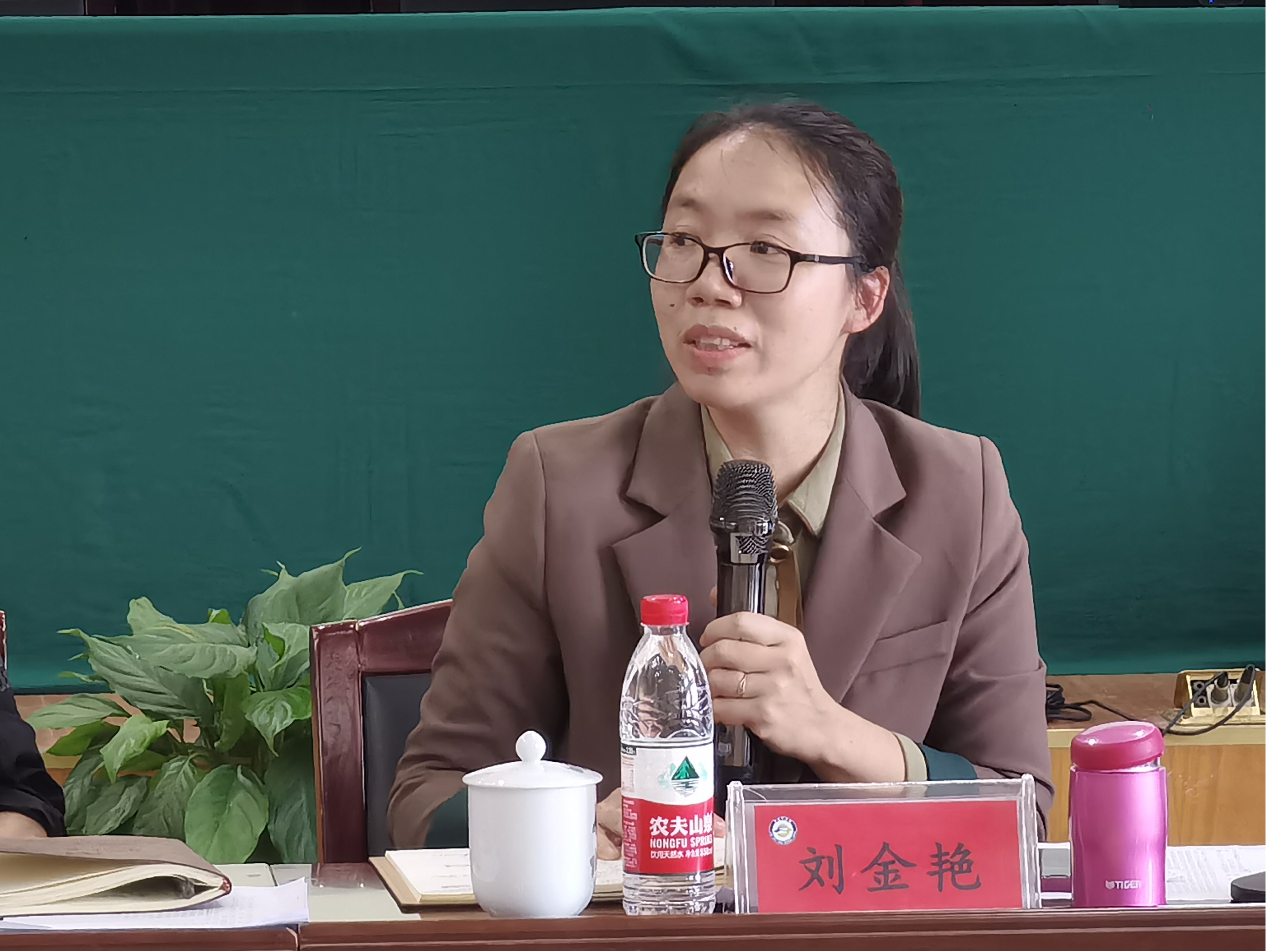 图片2-1.png