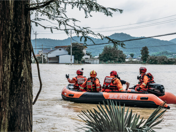 众志成城筑防线 风雨同舟护家园 ——湖南全力开展防汛抢险救援纪实