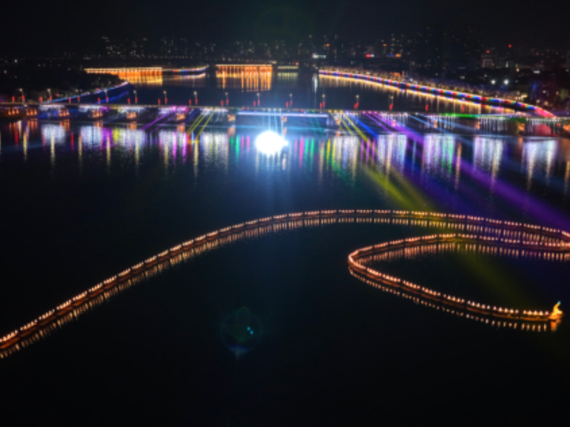 大庸古城澧水夜游邂逅慈利板板龙灯的千年浪漫