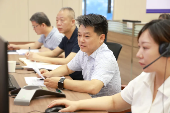 石慧彬接听12345热线，就这些热点问题逐一解答