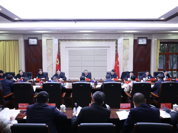 曹慧泉主持召开第五届北斗峰会筹备工作座谈会