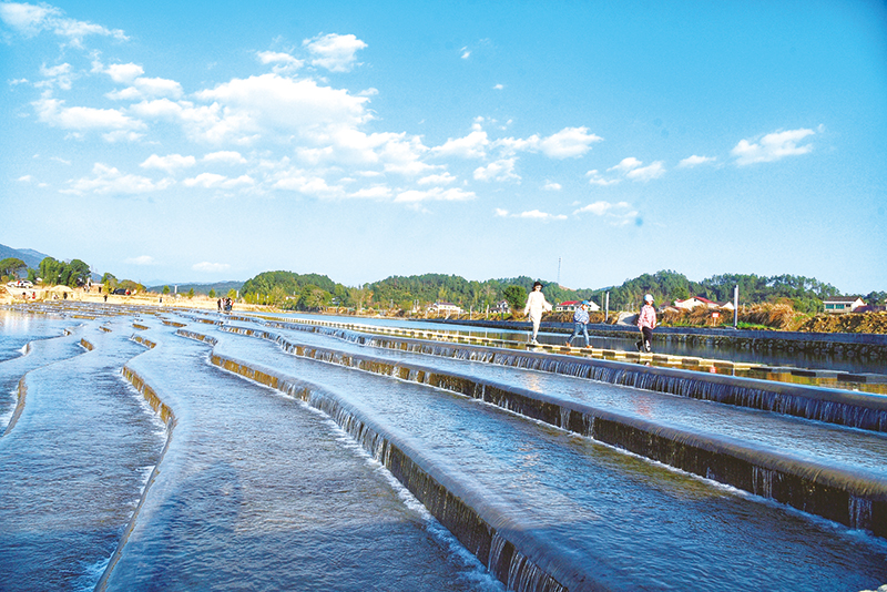 景观跌水坝图片