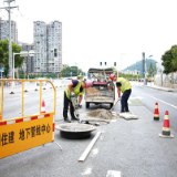 浏阳市住建局：抚平马路“肚脐眼”，22天改造井盖265个