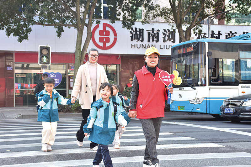 10版民生-1.jpg