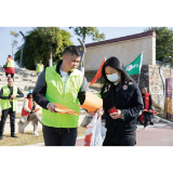 将业余时间都花在了环保上