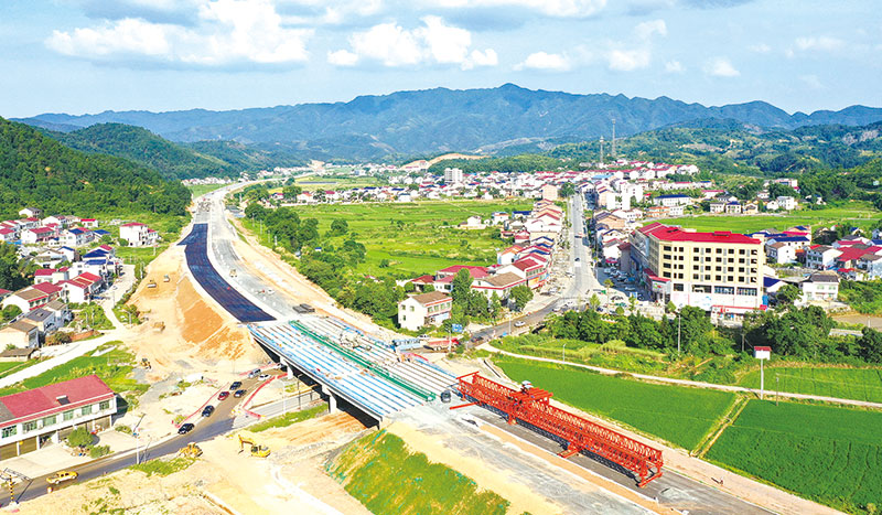 06、07版民生镜头-8.jpg 06、07版民生镜头-8.jpg