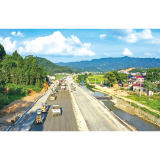 金阳大道三期下周启动大规模沥青摊铺,预计9月中旬完成