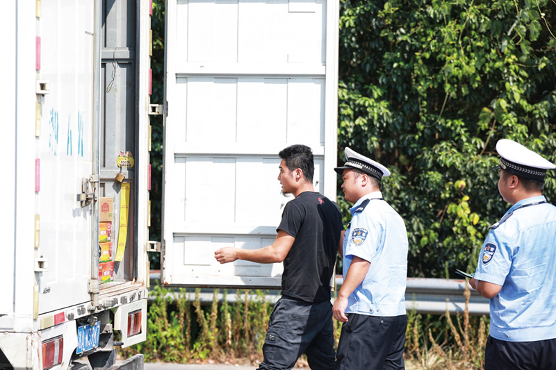 05版民生镜头-4.jpg