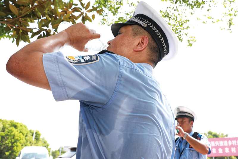 05版民生镜头-3.jpg