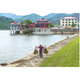 共护家门口的“一湖碧水”