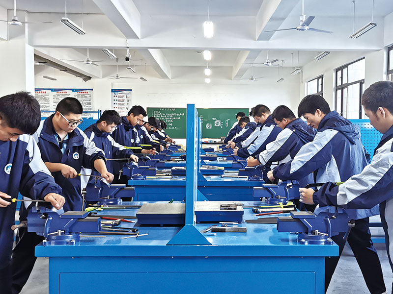08版职校-3.jpg