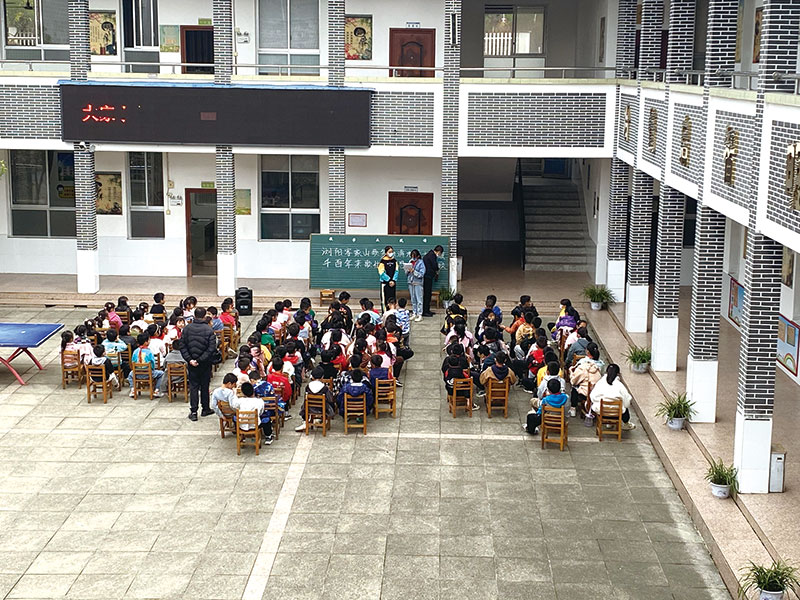 04版民生深读-4.jpg