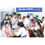促进高校毕业生就业，33家企业拿出了6300个岗位