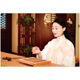 香烟袅袅，四代传承若初见