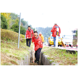 最美公路人冯伟:用心呵护“最美公路”,用情点亮“暖心驿站”