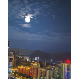 “超级月亮”高悬浏阳夜空