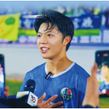 激战湘超赛场，浏阳伢子上演“倒挂金钩”