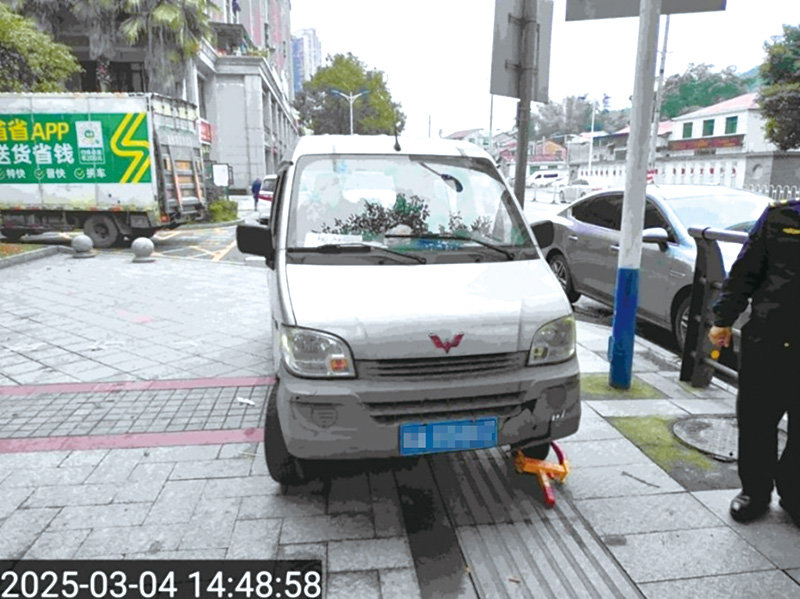 06版现场-3.jpg 06版现场-3.jpg