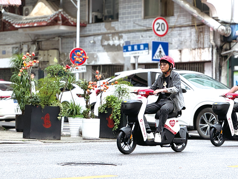 01版封面-17.jpg